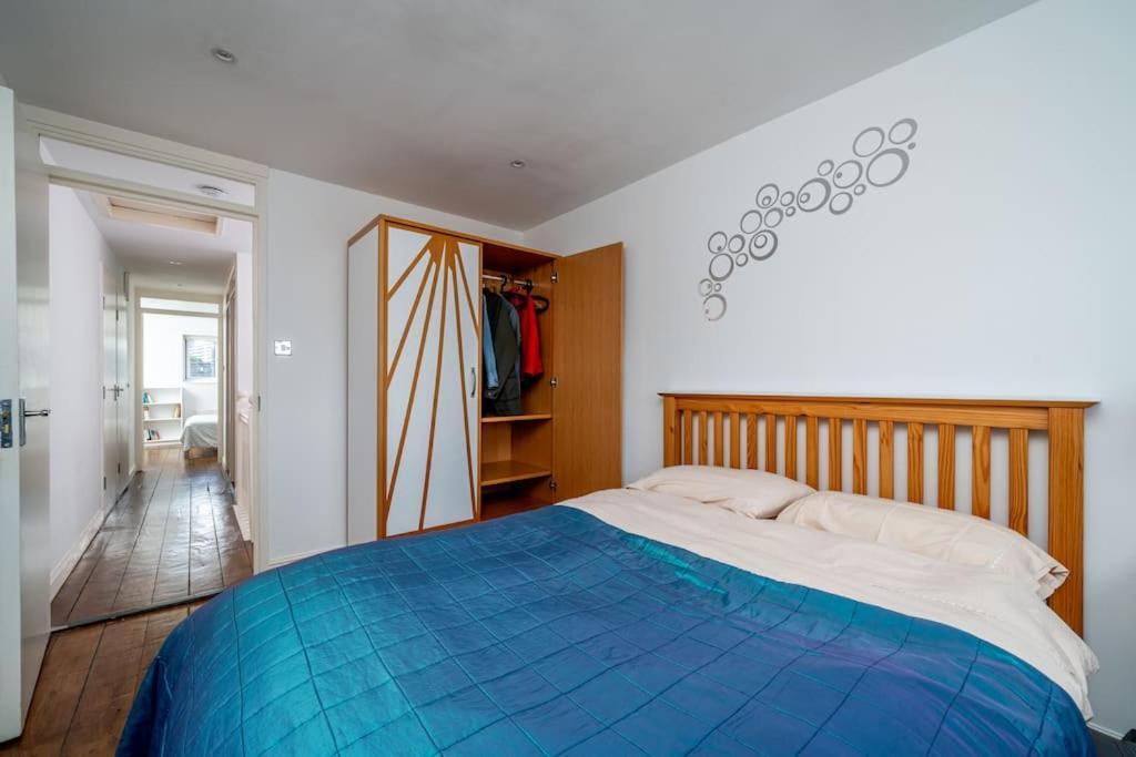 Bright Spacious 2 Bedroom Flat In Zone One Appartamento *